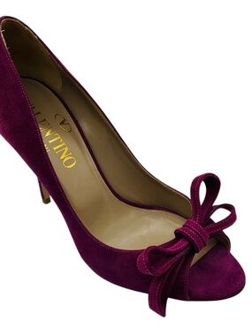 VALENTINO PURPLE BOW DETAIL OPEN TOE SUEDE PUMPS